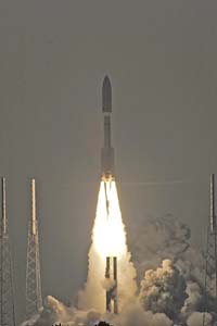 AEHF-1_004