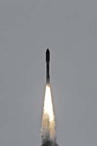AEHF-1_007