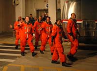 STS116_07