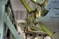 STS-119_03
