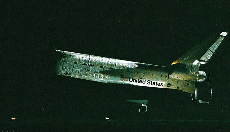 STS- 123_18
