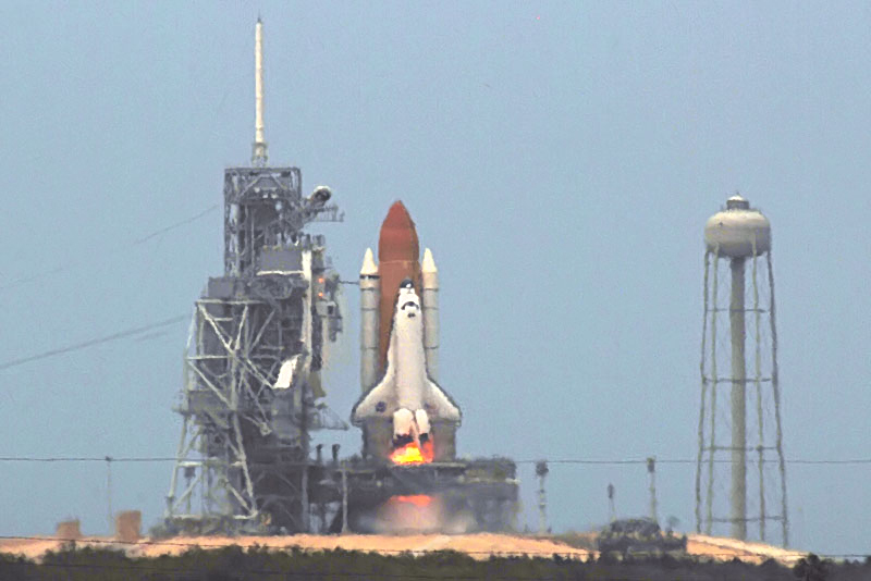 STS-125_40