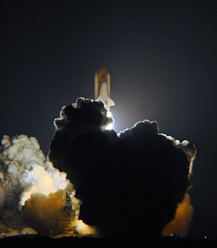 STS-126_08