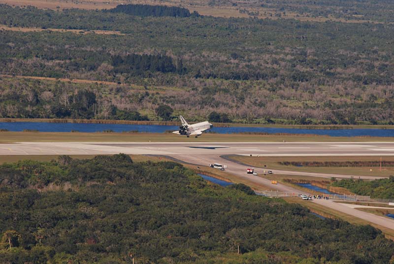 STS-129_28