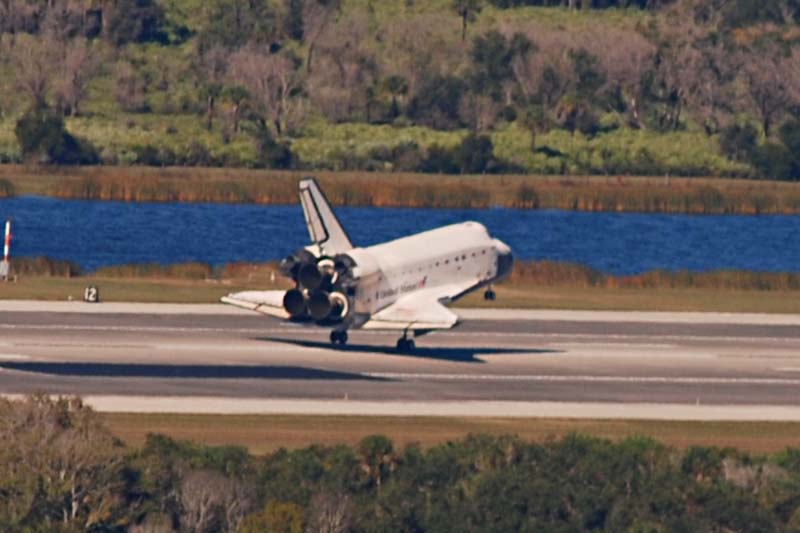 STS-129_29
