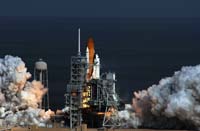 STS-129_12