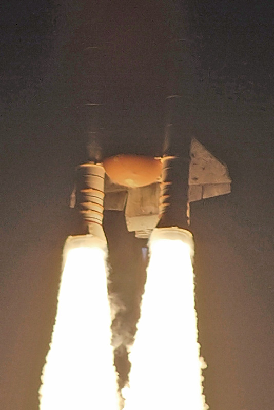 STS-131_10